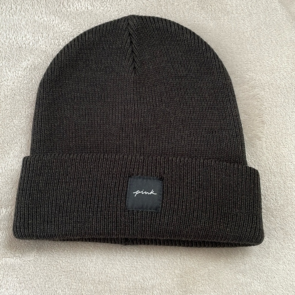 NWOT PINK Victoria’s Secret beenie hat. Color black.